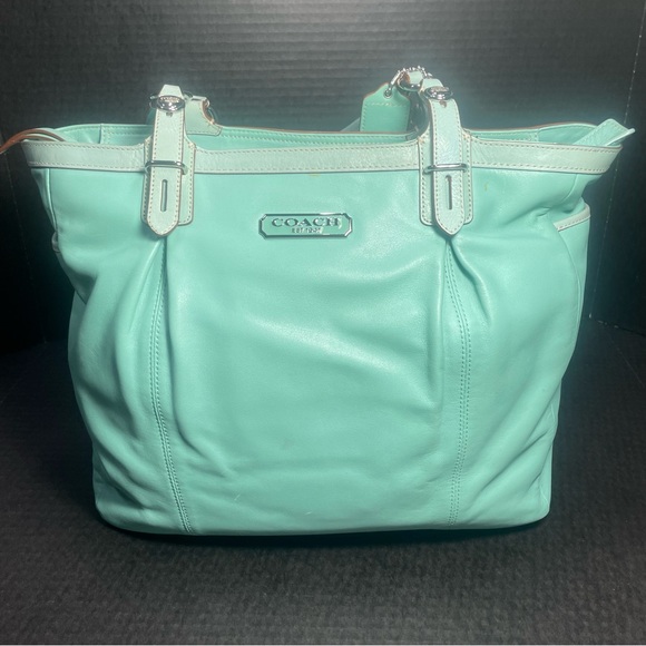 VTG Gorgeous Coach Leather Tote Robin’s Egg/Tiffany Blue NEAR PERFECT IMO Read! - Picture 6 of 16